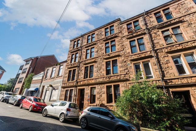 1 bed property, in Craig Road, £99,500