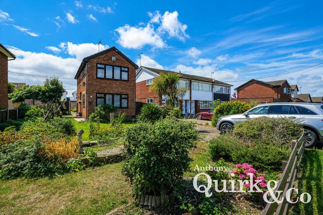 3 bed property, in Holbek Road, £385,000