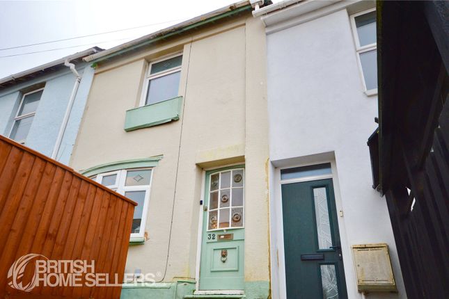 2 bed property, in Tudor Road, £200,000
