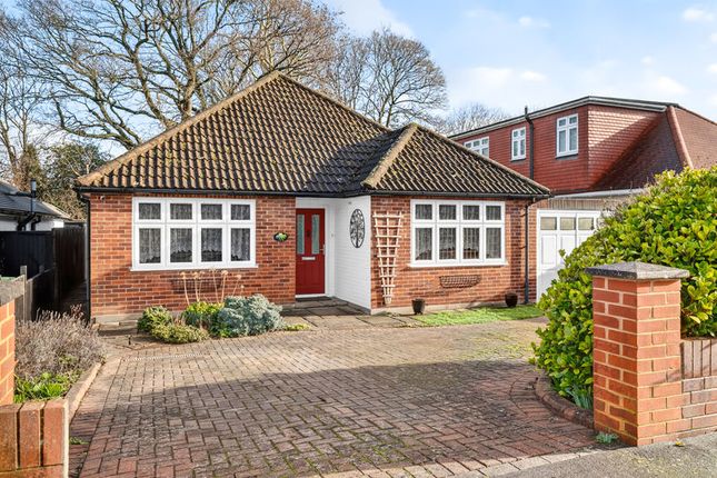 4 bed property, in Crosslands, £660,000