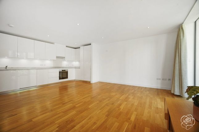 2 bed property, in Titian Heights, £550,000