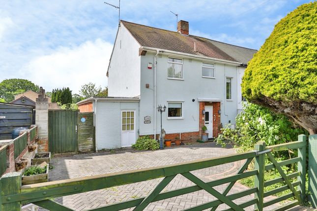 3 bed property, in Castle Lane West, £325,000
