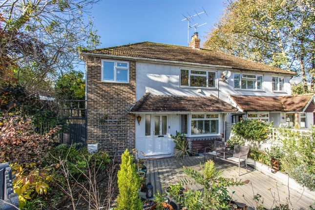4 bed property, in Winterbourne Close, £650,000