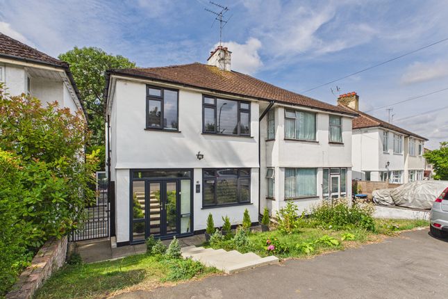 3 bed property, in Lawn Lane, £510,000