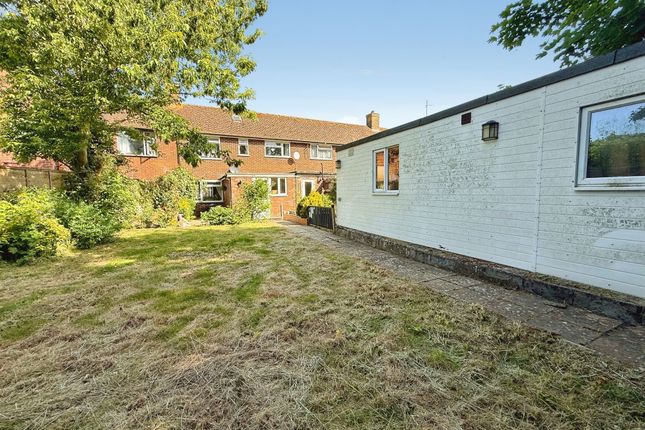 2 bed property, in Marley Road, £270,000