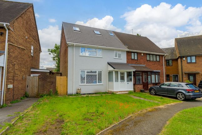 5 bed property, in Drake Road, £380,000