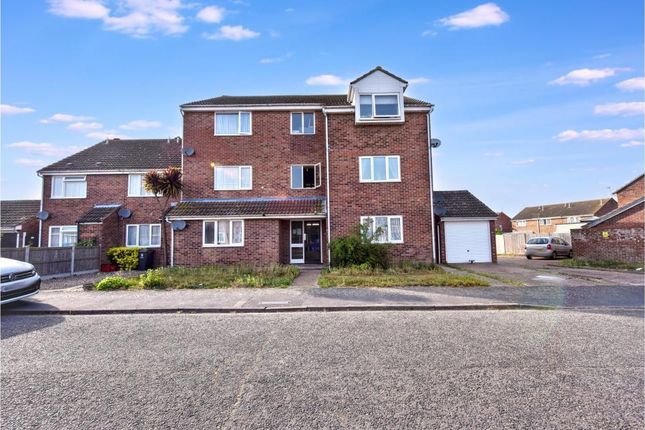 1 bed property, in 33 Merstham Drive, £25,000