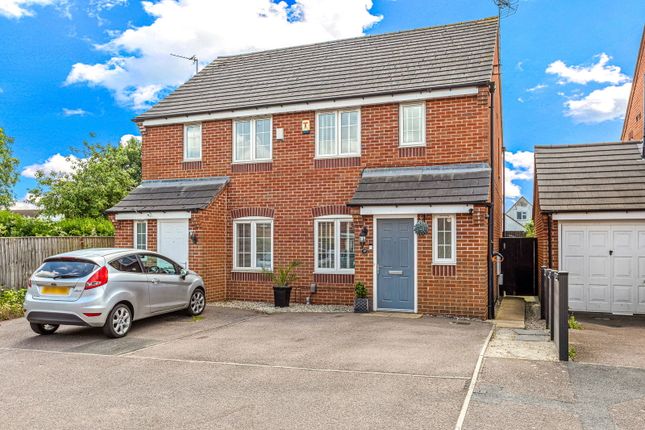 3 bed property, in Market Garden Close, £270,000