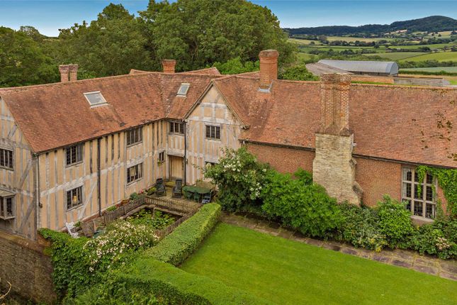 5 bed property, in Rock Cross, £1,200,000