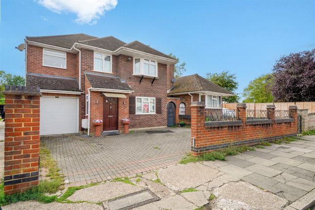 4 bed property, in Sudbury Avenue, £850,000