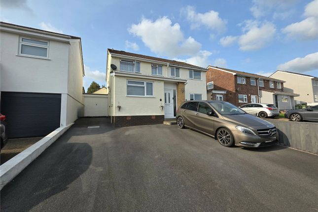 4 bed property, in Burwood Road, £290,000
