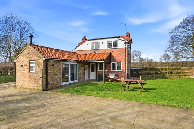 3 bed property, in Thornholme, £375,000