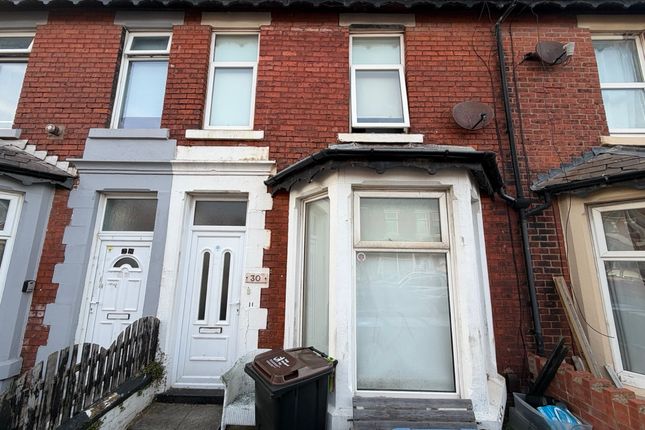 2 bed property, in Fisher Street, £58,000