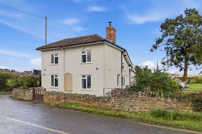 3 bed property, in Pendock, £475,000