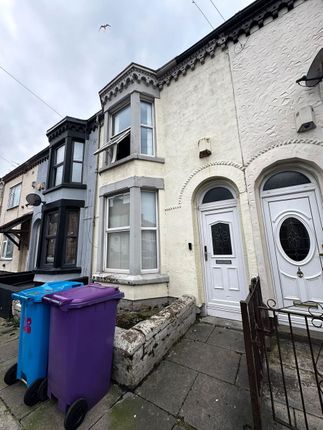 3 bed property, in Gilroy Road, £140,000