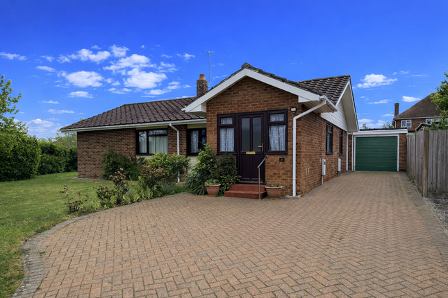 4 bed property, in School Drive, £525,000