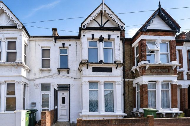 3 bed property, in Rochester Avenue, £600,000