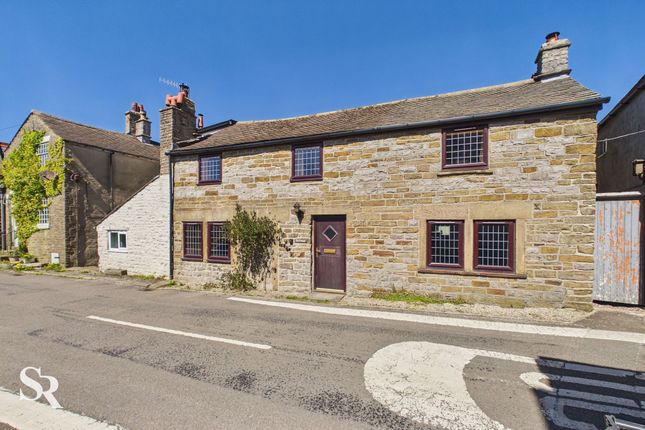 3 bed property, in Sparrow Pit, £298,000