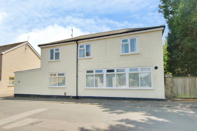 3 bed property, in Church Street, £275,000