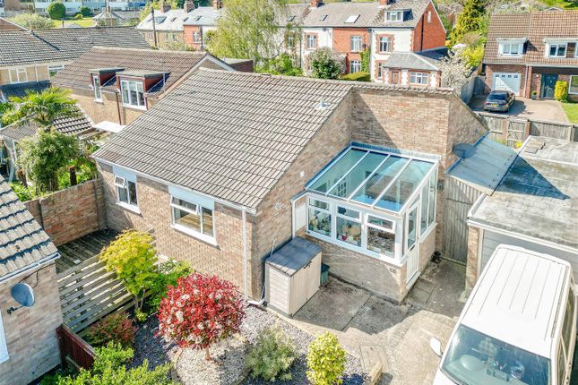 3 bed property, in White Close, £350,000