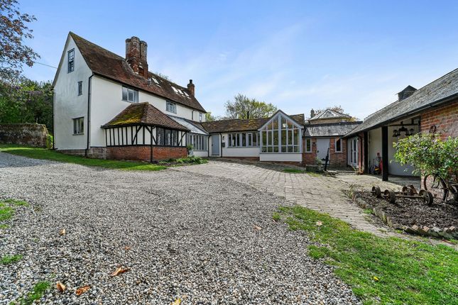 5 bed property, in Bures, £875,000