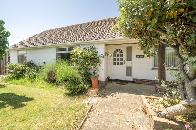 3 bed property, in Coney Close, £595,000