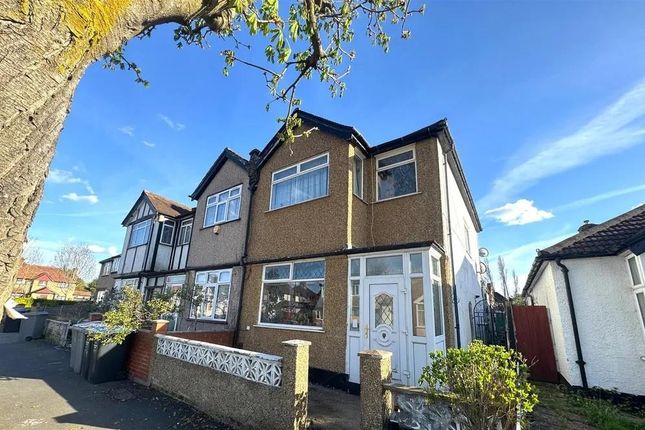 3 bed property, in Charterhouse Avenue, £600,000