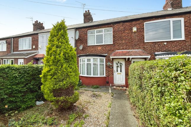 2 bed property, in Graham Avenue, £115,000