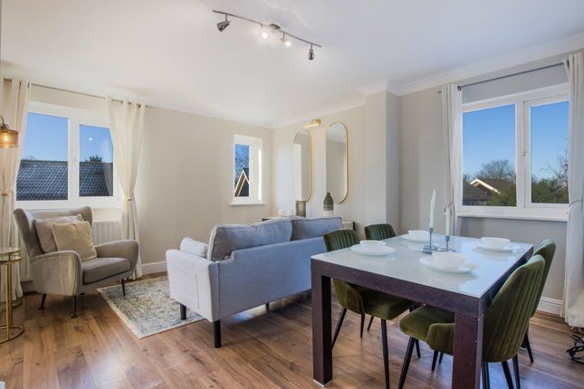 1 bed property, in Selhurst Road, £250,000