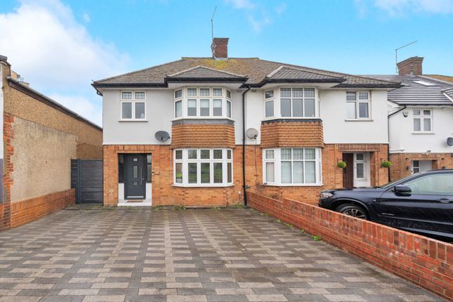 3 bed property, in St Albans Road, £650,000