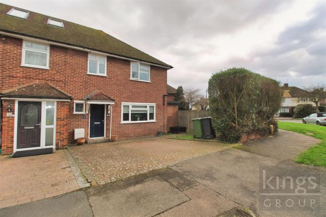 3 bed property, in Tudor Avenue, £525,000