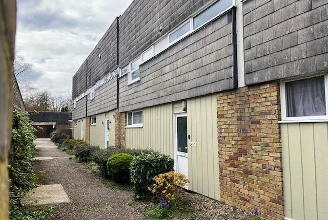 3 bed property, in Knights Croft, £310,000