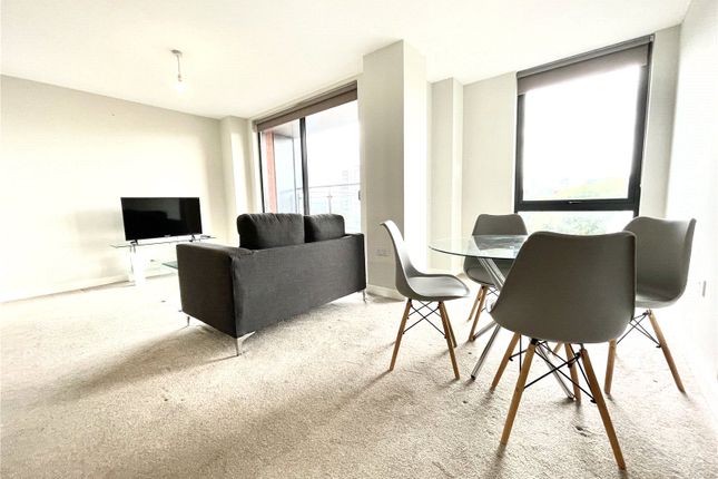 1 bed property, in Adelphi Wharf 1, £134,000
