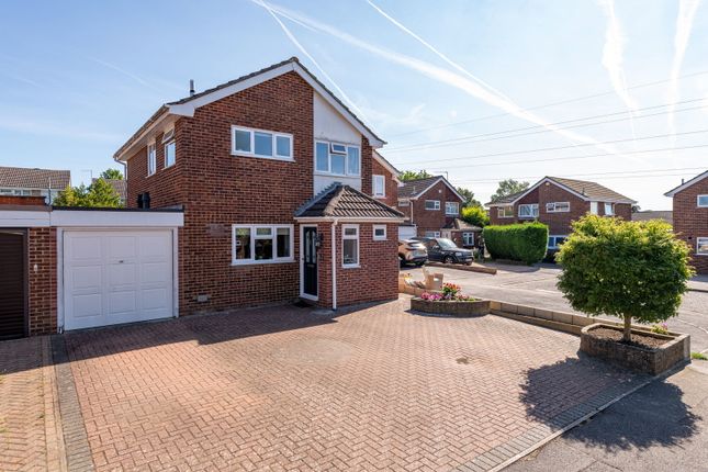 3 bed property, in Basmere Close, £475,000