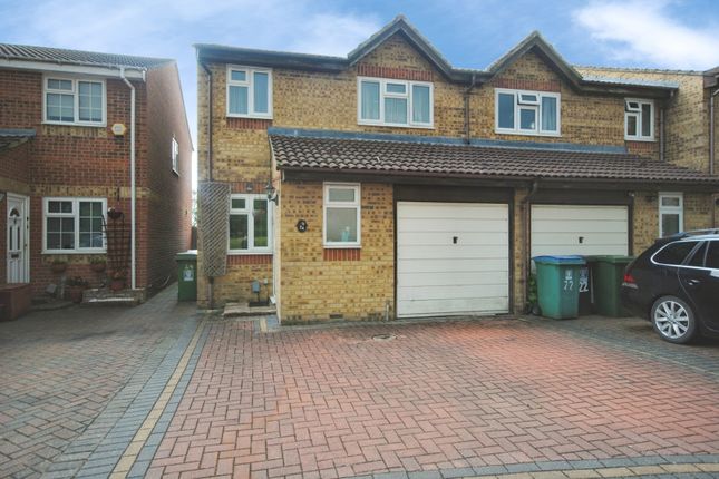 3 bed property, in Pioneer Way, £550,000