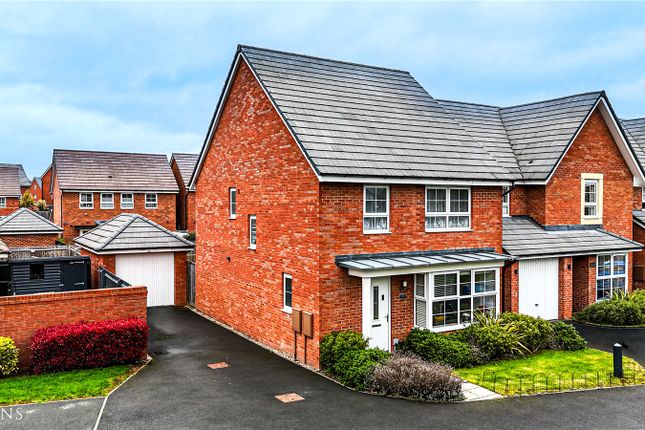 4 bed property, in Espalier Close, £370,000