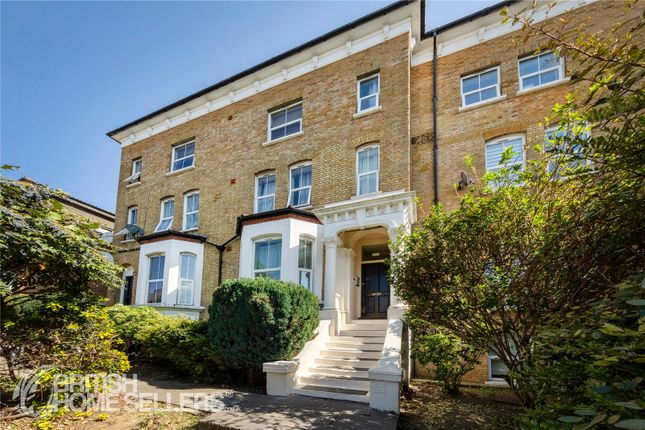 3 bed property, in Portland Road, £325,000