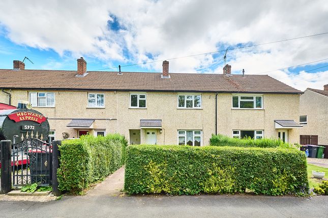 Studio, in 25 Manor Road, £60,000