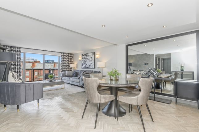 2 bed property, in The Quays, £495,000
