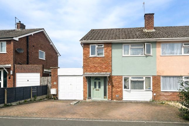 3 bed property, in Ashcroft, £265,000