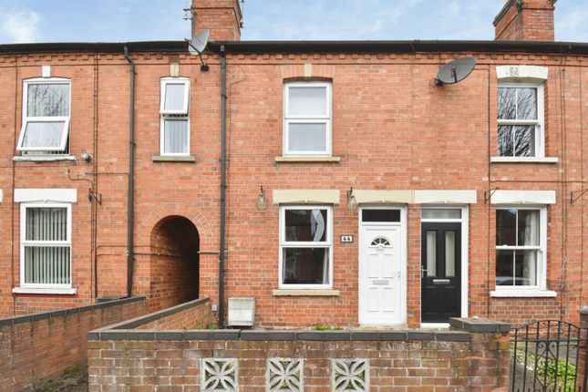 2 bed property, in Charles Street, £150,000