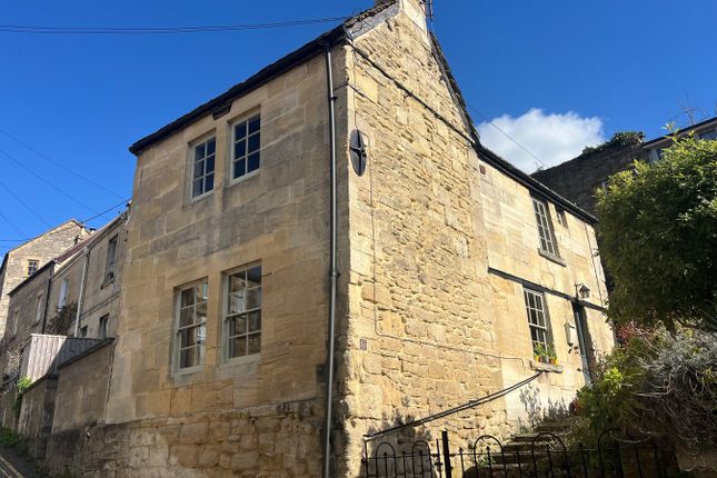 2 bed property, in 78, £260,000