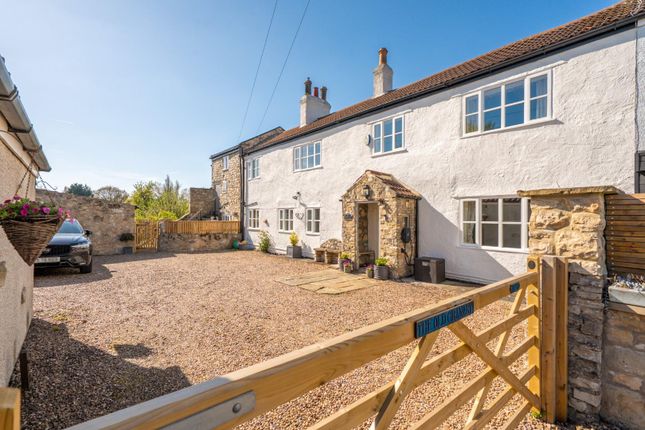 3 bed property, in Lumby Hill, £600,000