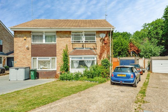 3 bed property, in Canvey Close, £380,000