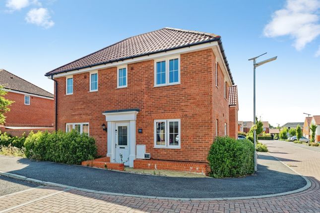 3 bed property, in Mexborough Square, £350,000