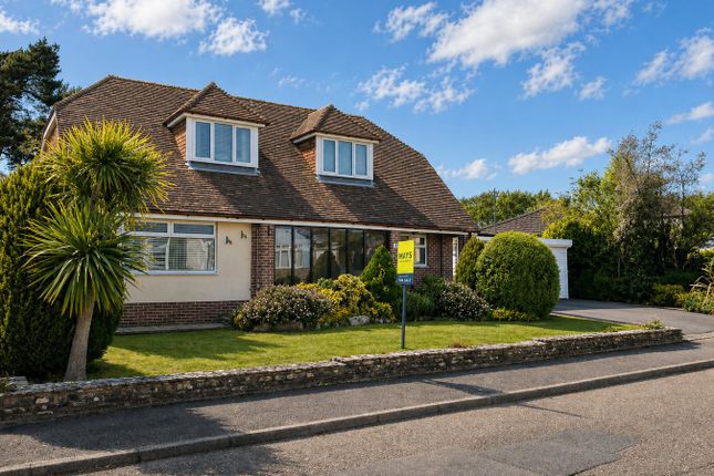 4 bed property, in Hurst Hill, £950,000