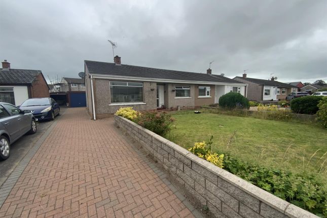 2 bed property, in Burnt Firs Place, £140,000