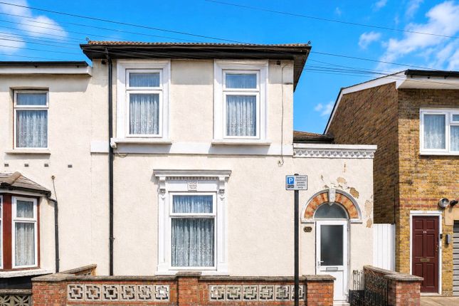 3 bed property, in Tower Hamlets Road, £600,000