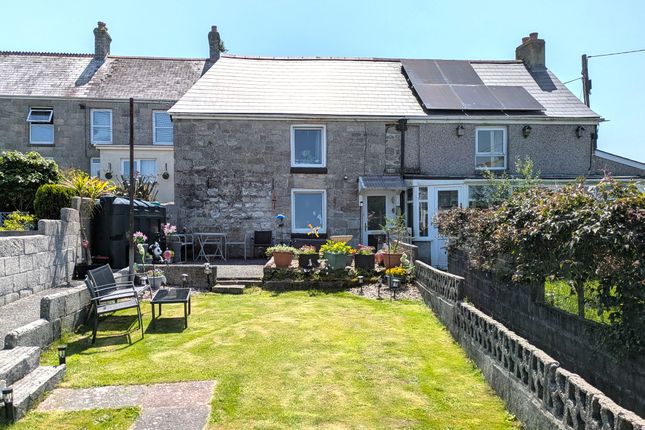 2 bed property, in Hazeley Cottage, £170,000