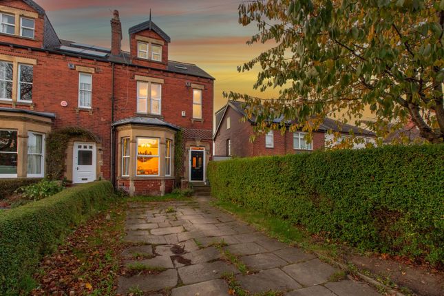 4 bed property, in North Park Avenue, £600,000